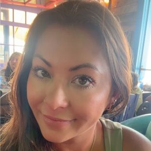 Meet your Posher, Kara